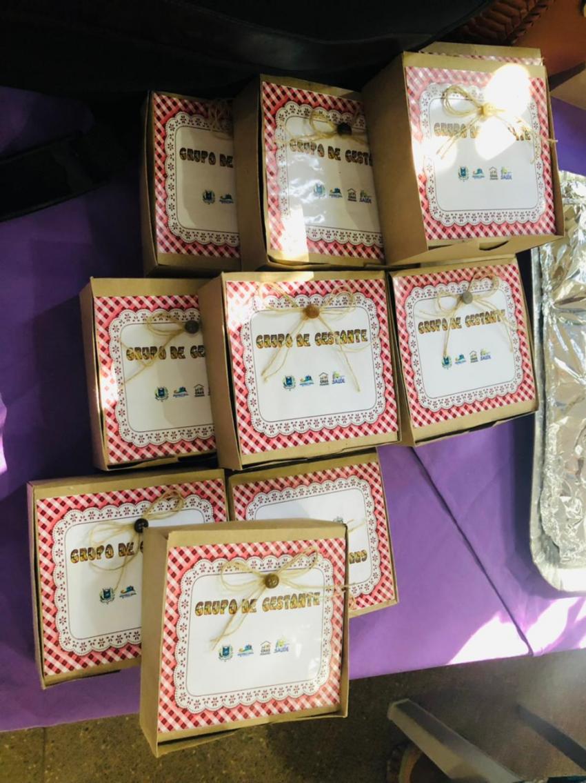 A Secretaria Municipal de Saúde juntamente com o CRAS realizaram mais um encontro com as gestantes, abordando temas relacionados aos cuidados da saúde na gestação